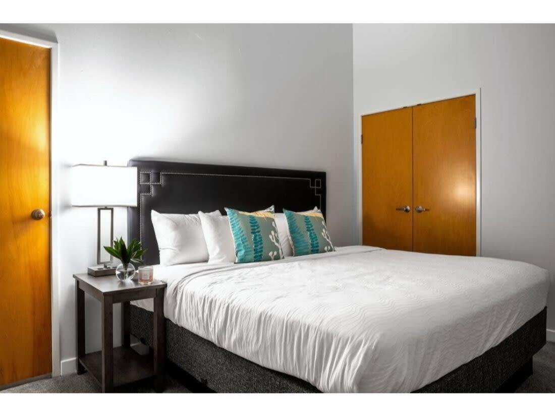 Beautiful 2Br 2Ba In The Block By Cozysuites Indianapolis Zewnętrze zdjęcie