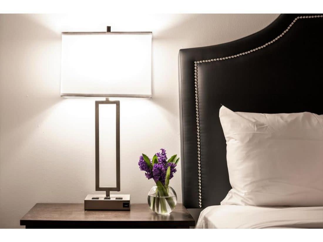 Beautiful 2Br 2Ba In The Block By Cozysuites Indianapolis Zewnętrze zdjęcie